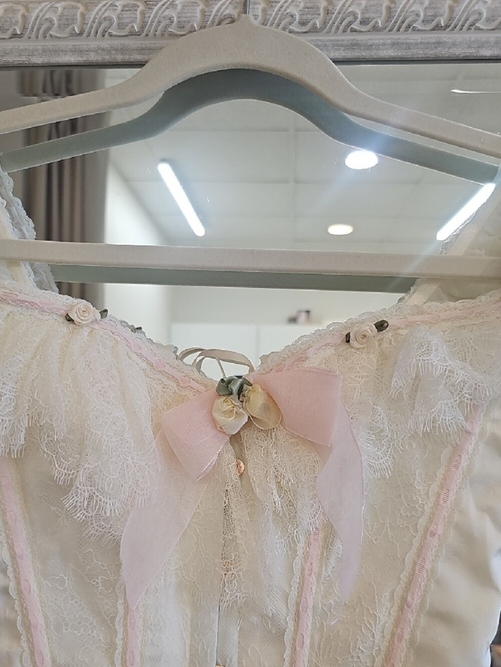 Lace Off-Shoulder Corset Top in White and Pale Pink - Picture 3 of 10